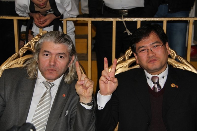 Yeni̇ Koreli̇